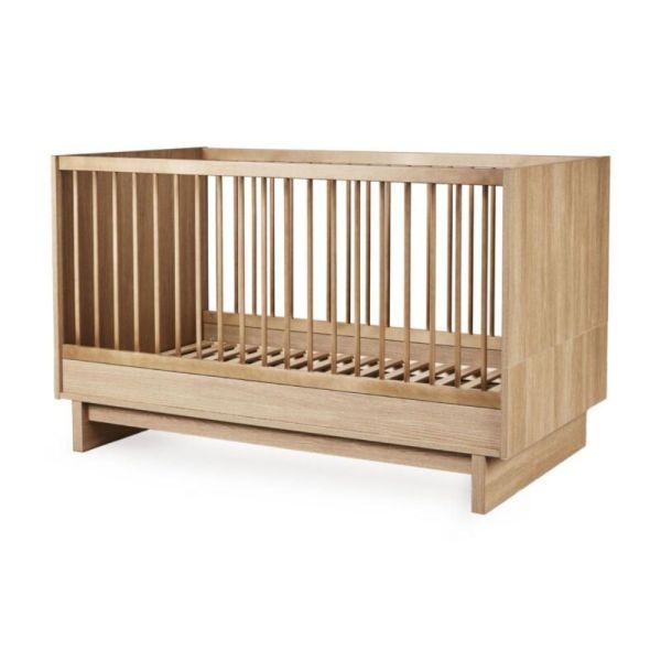 Chambre trio Kyo lit bébé évolutif 70 x 120 cm + armoire + commode avec plan à langer - Honey Ash