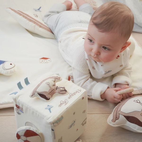 Cube d'activités bébé Vintage Toys