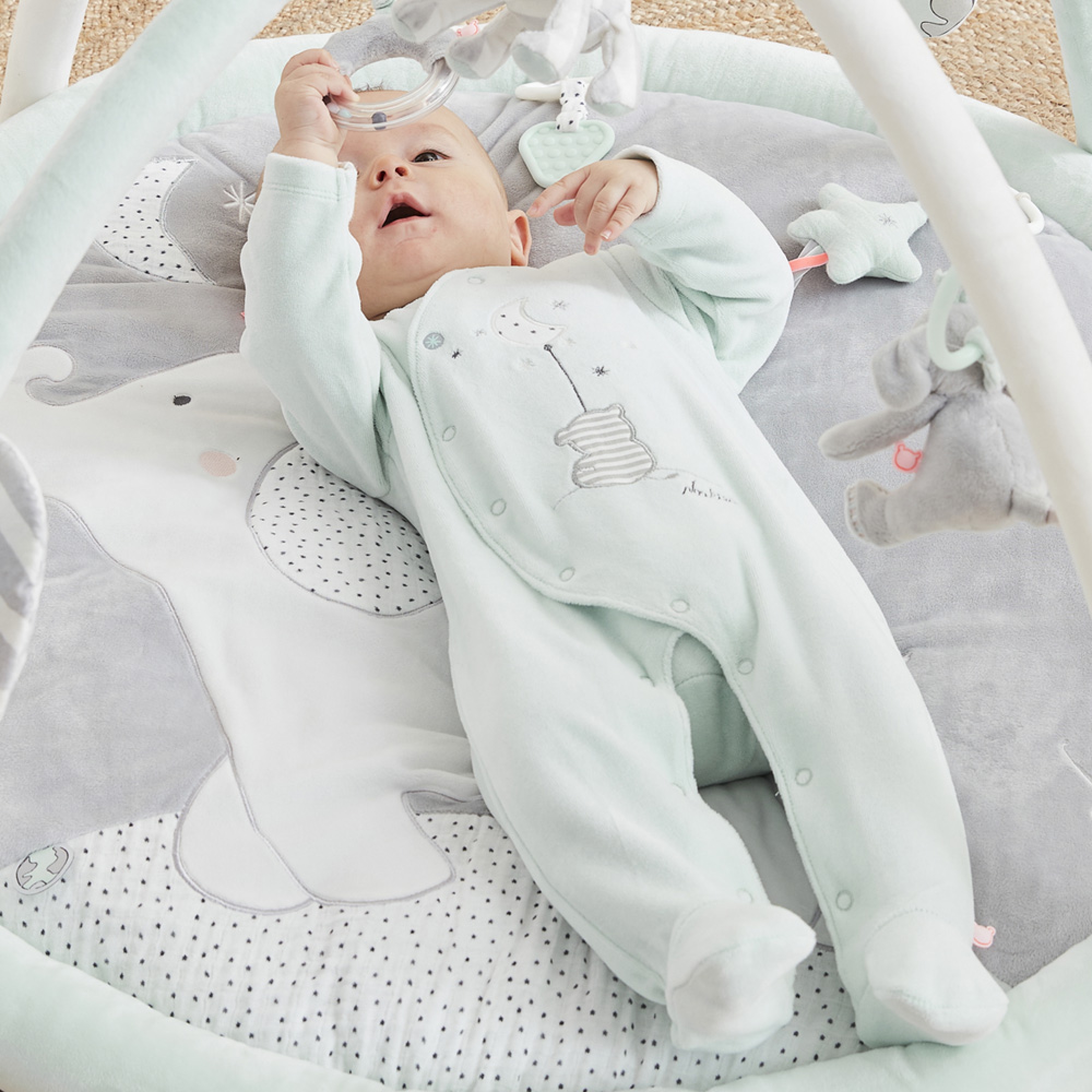 Noukie S Pyjama Bebe Velours 1 Mois Anna Vert Made In Bebe