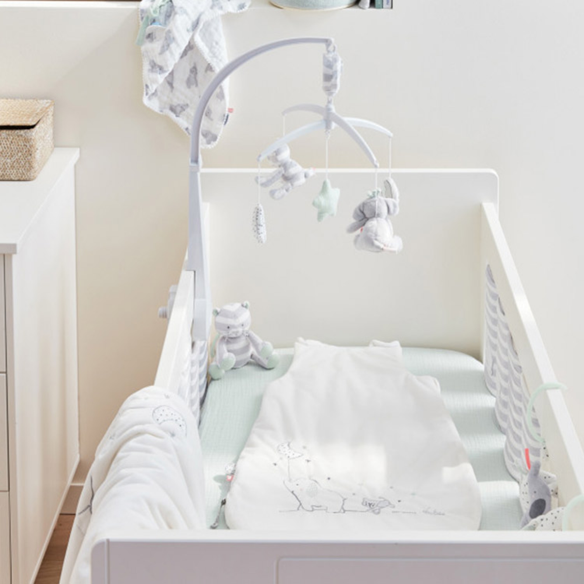 Noukie S Protege Barreaux Tour De Lit Anna Milo Made In Bebe Noukie S Protege Barreaux Tour De Lit Anna Milo Made In Bebe