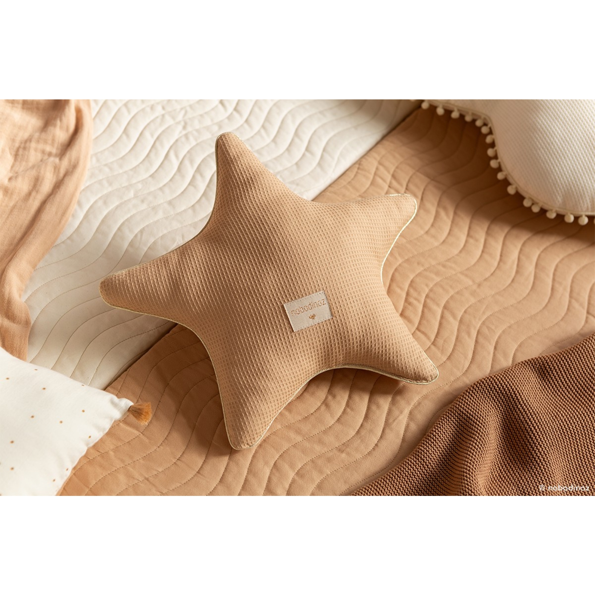 Nobodinoz Coussin Etoile Aristote Nude Made In Bebe