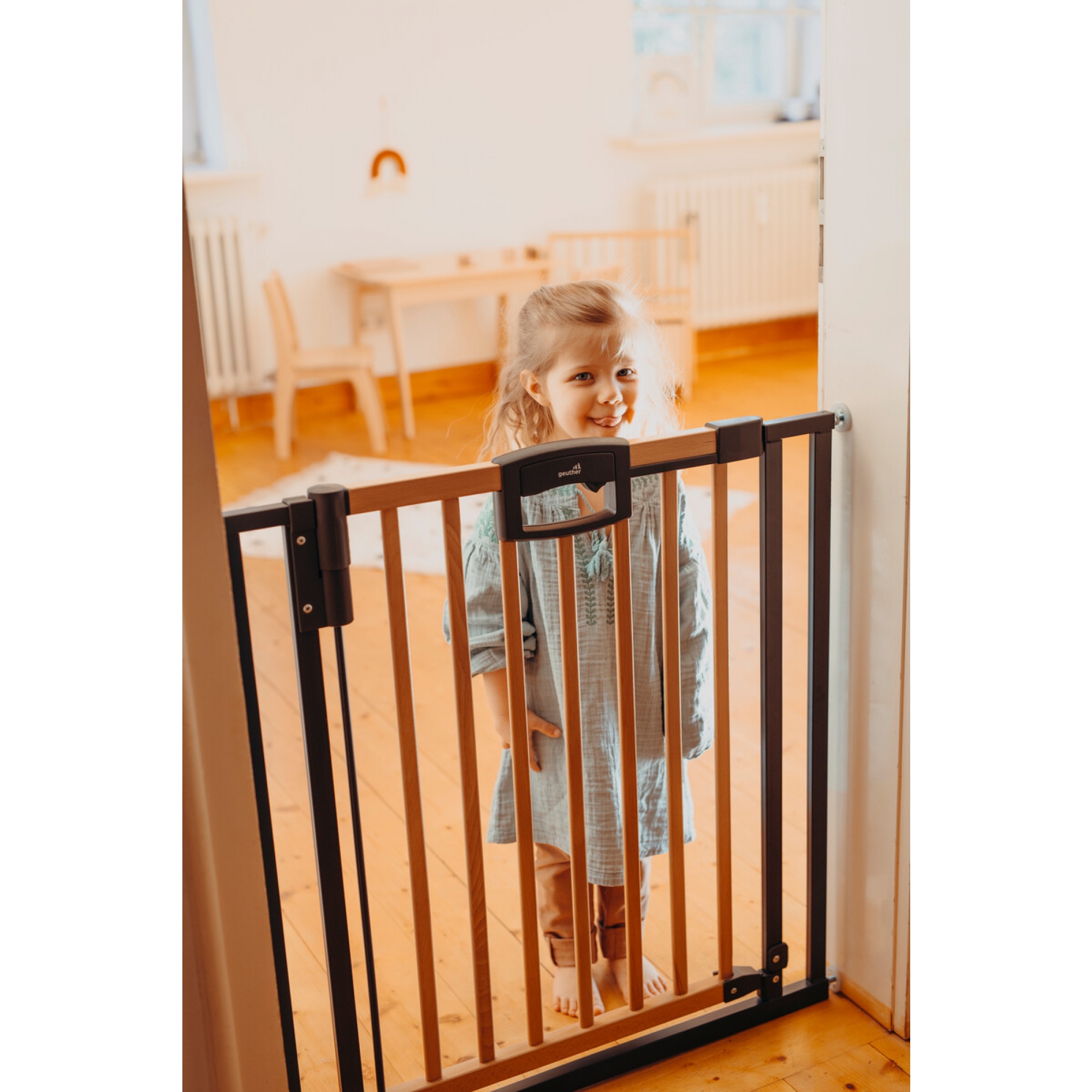 Geuther Barriere De Securite Easy Lock Wood Plus 68 76 Cm Made In Bebe Geuther Barriere De Securite Easy Lock Wood Plus 68 76 Cm Made In Bebe
