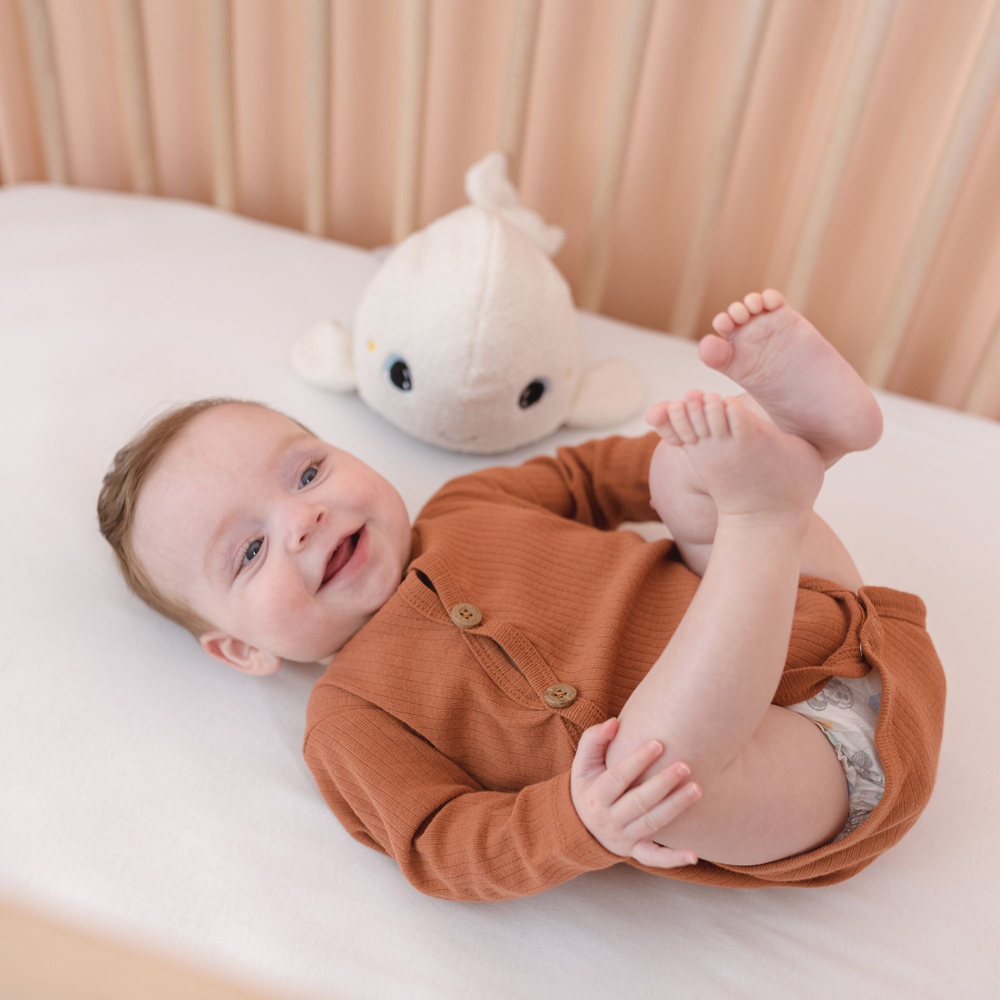 Veilleuse Bruit Blanc pour Bébé - Petit Vadrouilleur