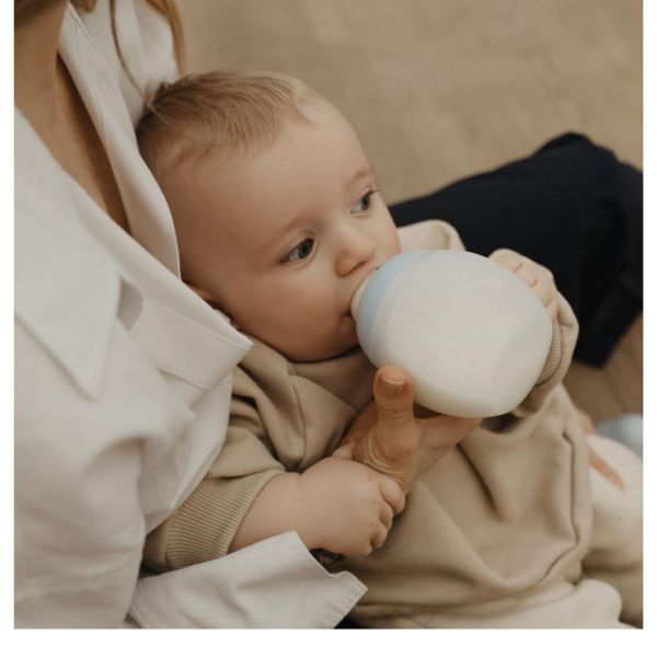 Biberon anti-colique en silicone medical 240 ml, Bleu-ciel