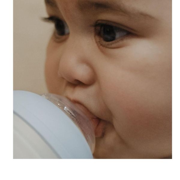 Biberon anti-colique en silicone medical 240 ml, Bleu-ciel