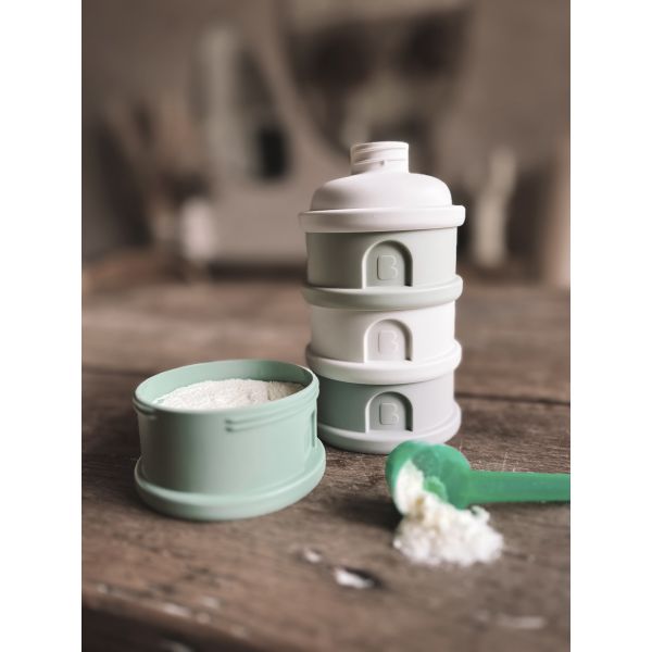 Boîte doseuse de lait empilable 4 compartiments Cotton white et Sage green