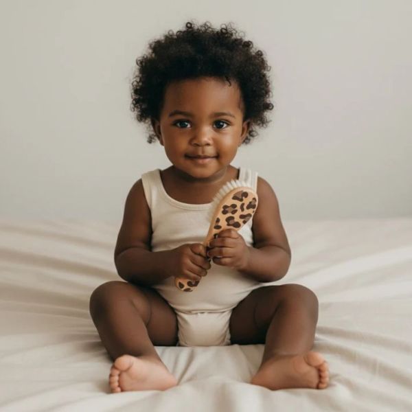Brosse cheveux bebe en bois naturel Graouu