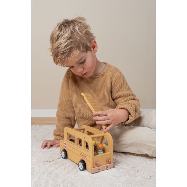 Bus scolaire avec figurines FSC