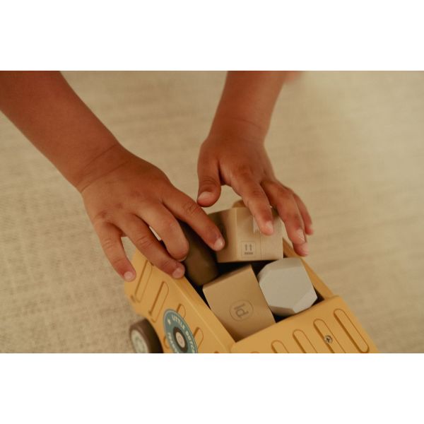 Camion-benne en bois FSC