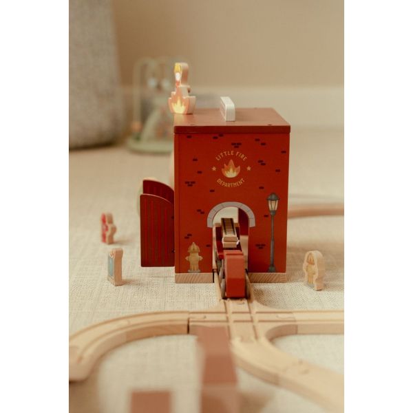 Caserne de pompiers en bois FSC