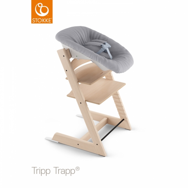 Chaise haute tripp trapp naturel et newborn set gris