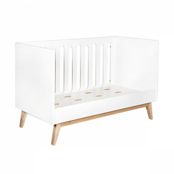 Chambre trio lit bébé 70x140 cm évolutif en canapé + armoire XL + commode avec plan à langer Trendy White