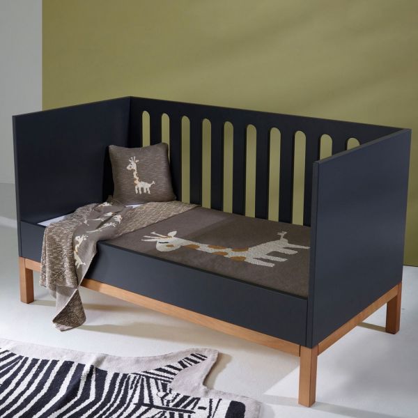 Chambre trio lit bébé 70x140 cm évolutif en canapé + armoire + commode avec plan à langer Indigo Moonshadow