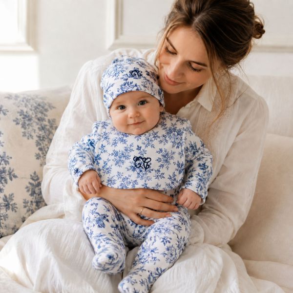 Coffret naissance bébé imprimé Toile de Jouy 3 mois