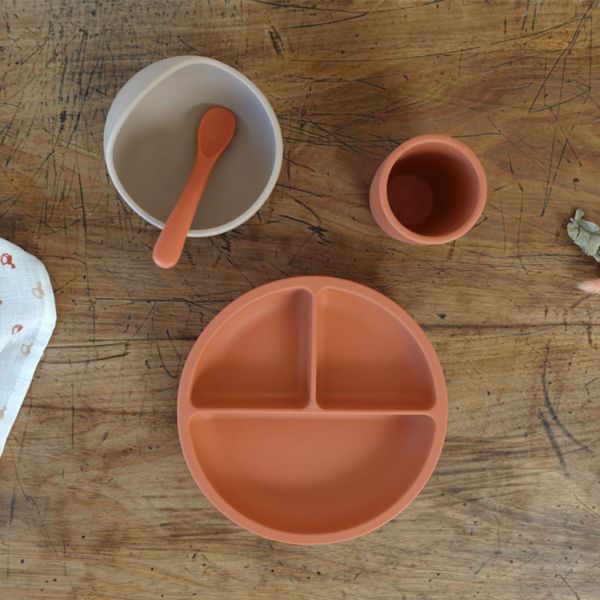 Coffret repas bébé 4 pièces silicone Terre de Sienne & Sable