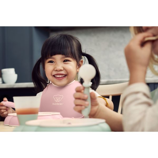 Coffret repas avec bavoir rose pastel