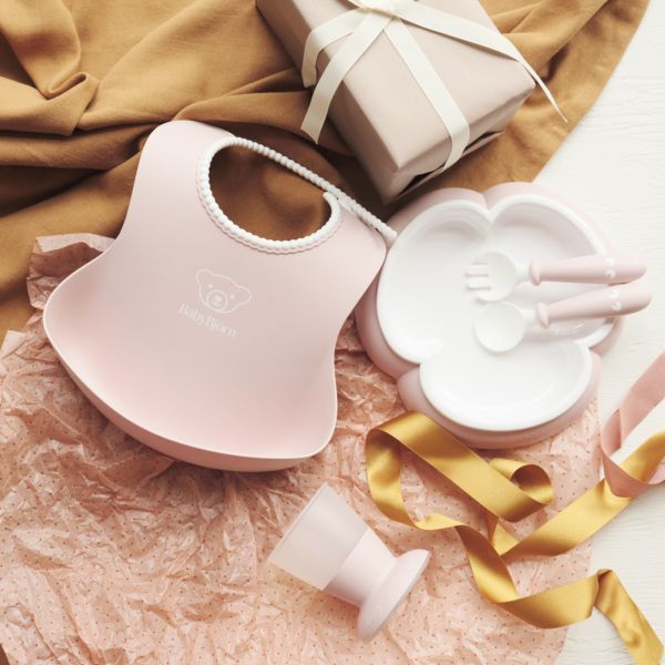 Coffret repas avec bavoir rose pastel