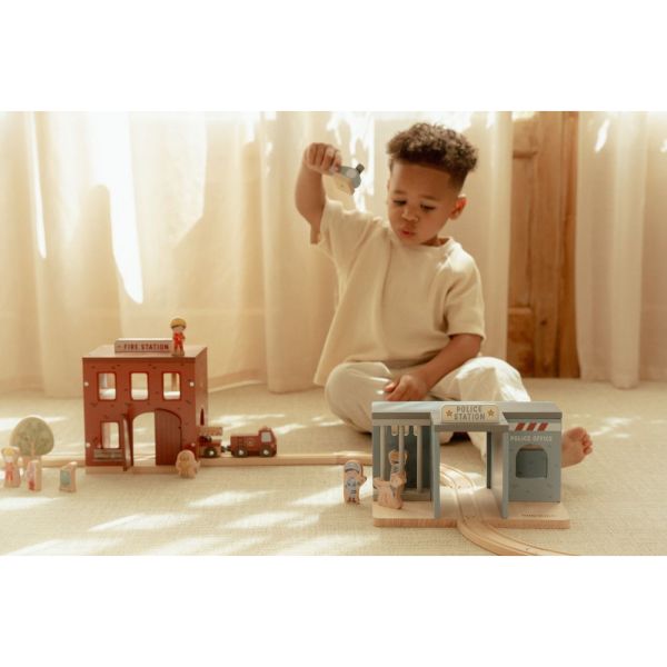 Commissariat de police en bois FSC