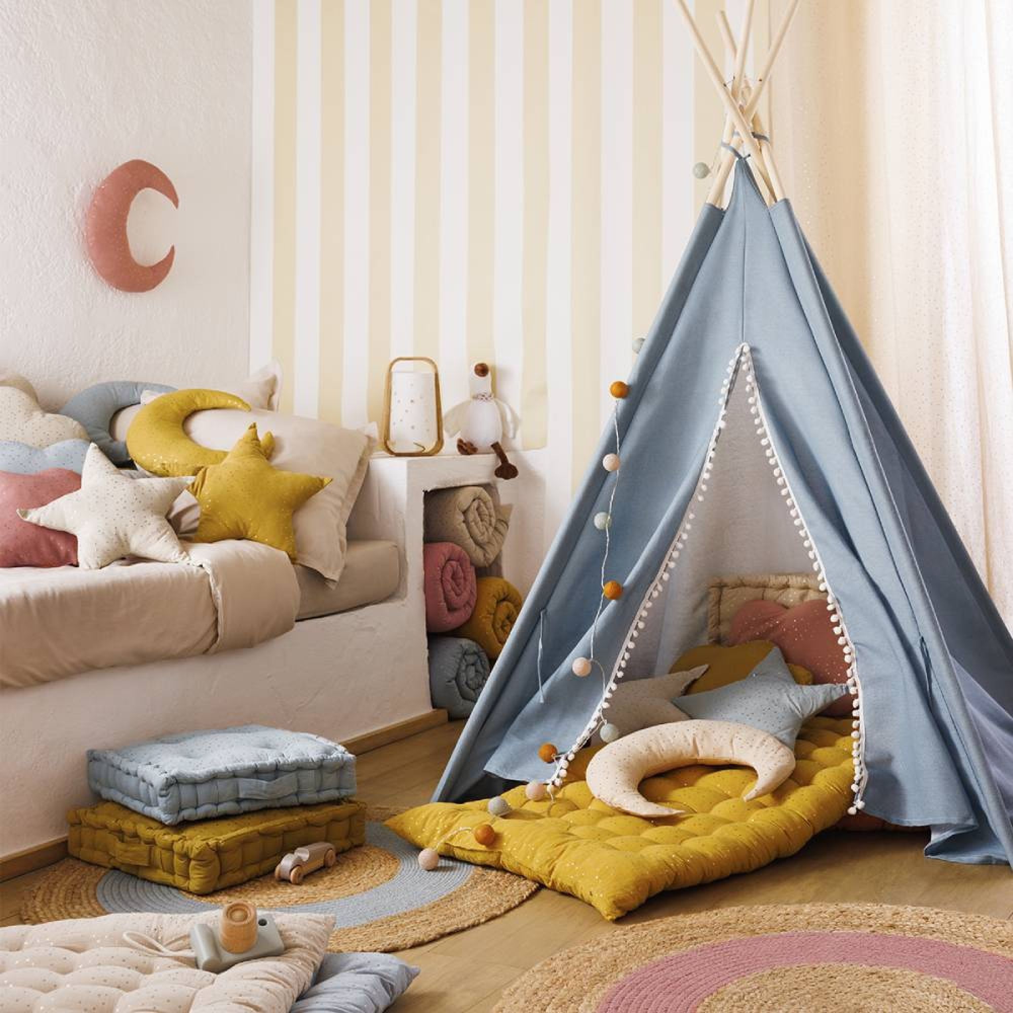 Tapis d'éveil en forme de tipi avec balles et coussin dès la naissance