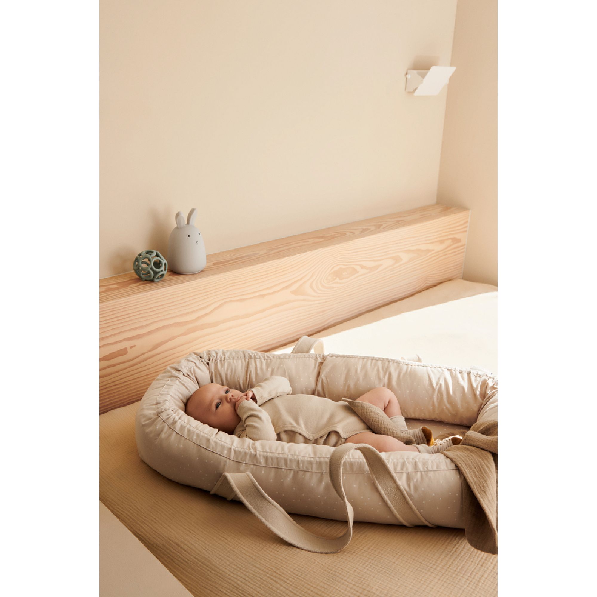 Matelas Baby Nest Gro Classic Dot Crème de la crème - Made in Bébé