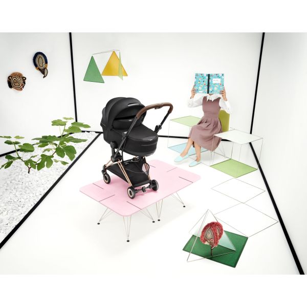 Poussette duo compacte Coya 2 avec nacelle pliable châssis Rosegold Sepia Black