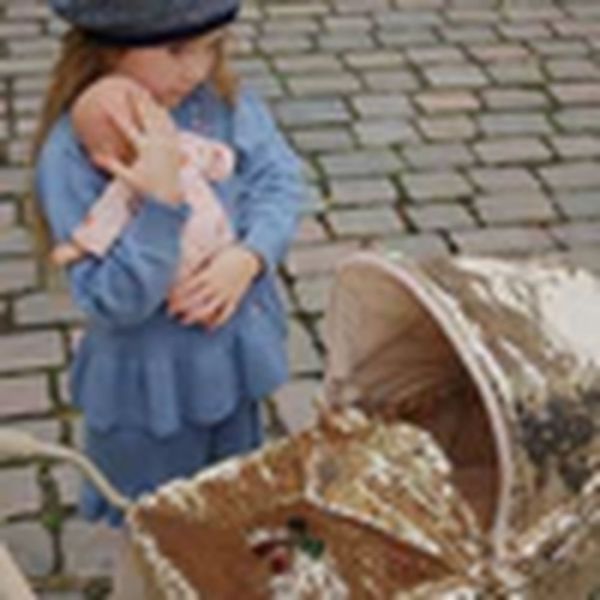 Poupée Elisa rosie