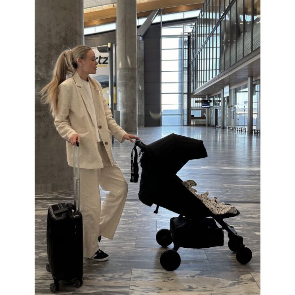 Poussette compacte Mondo Black