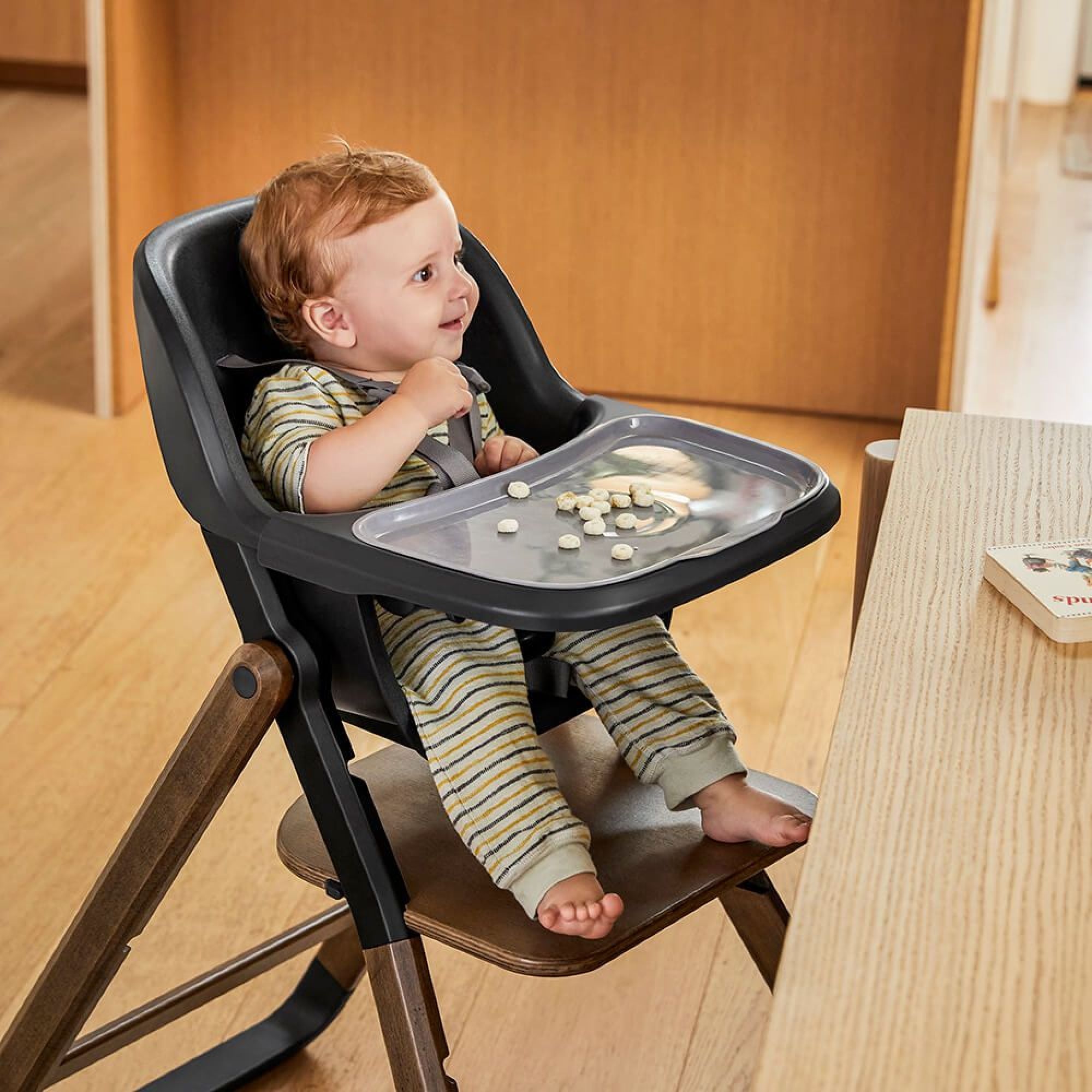 Pack chaise Evolve + siège bébé Bois foncé - Made in Bébé