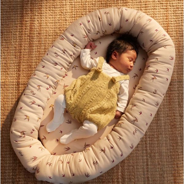 Réducteur de lit Babynest coton biologique Dancing Swallow Rose