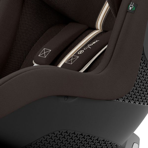 Siège auto Sirona Gi i-Size Tissu Plus avec base intégrée Chocolate Brown