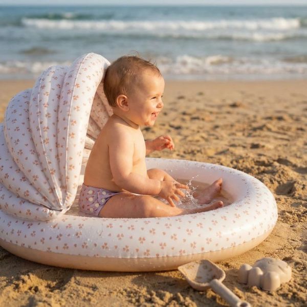 Piscine gonflable avec auvent Coeur cosy