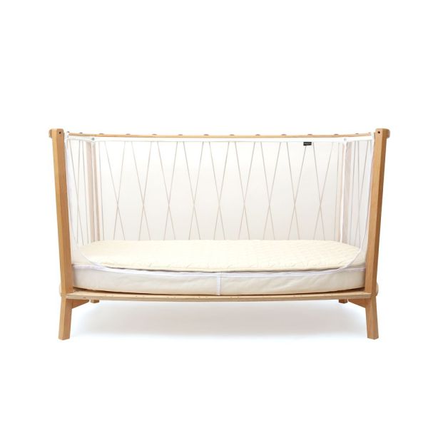 Pack Lit bébé Kimi Hazelnut et matelas + alèse et drap housse blanc