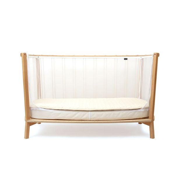Pack Lit bébé Kimi Hazelnut et matelas + alèse et drap housse blanc