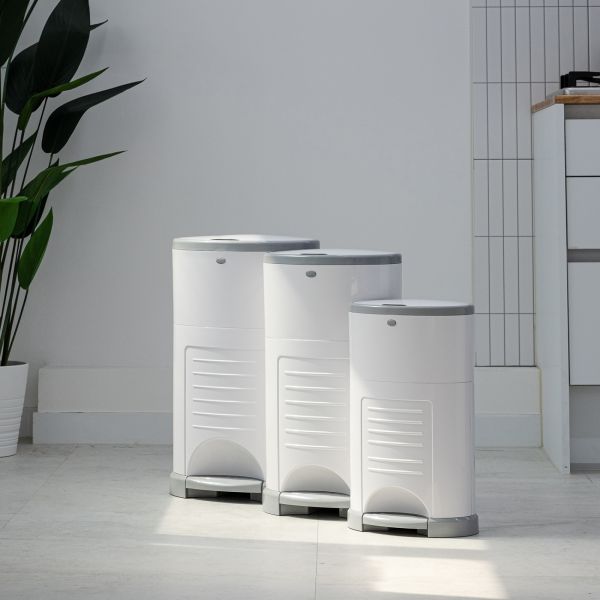 Poubelle à couches 9L + 1 recharge