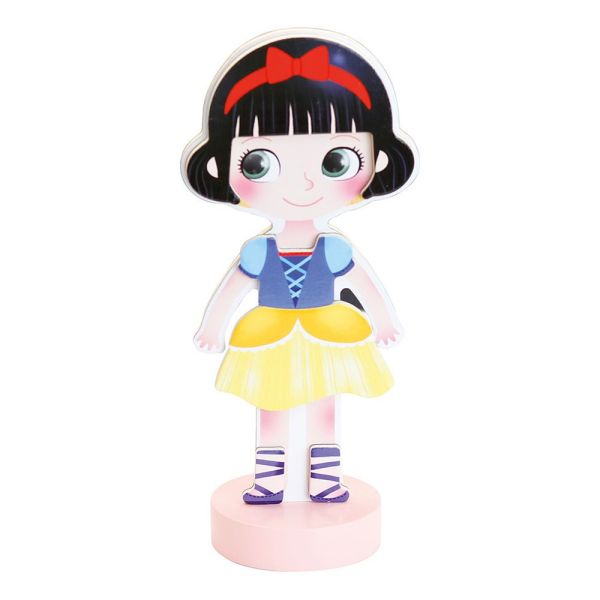 Jeu enfant Poupée magnétique Mia à habiller