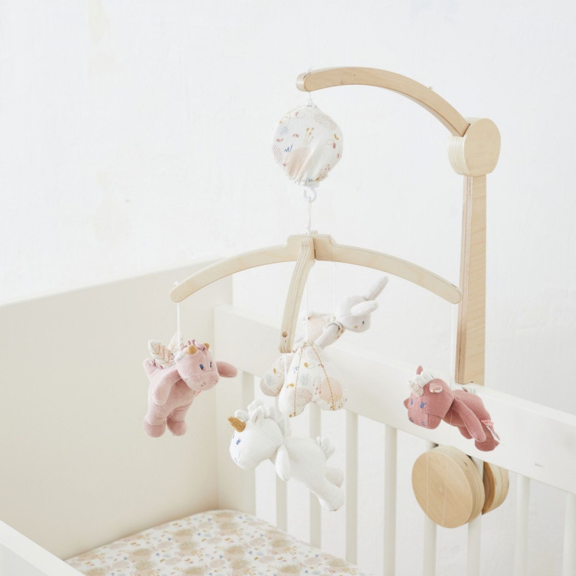 Noukie S Mobile Musical En Bois Lina Joy Made In Bebe
