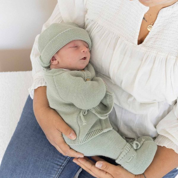 Ensemble naissance bébé brassière, bonnet et chaussons - Vert olive