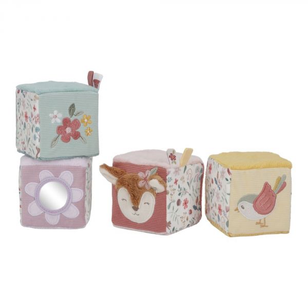 Lot de 4 cubes d'activités en tissu Fairy Garden