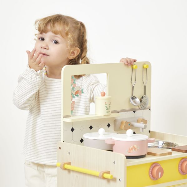 Cuisine en bois pour enfant Mamie Soleil