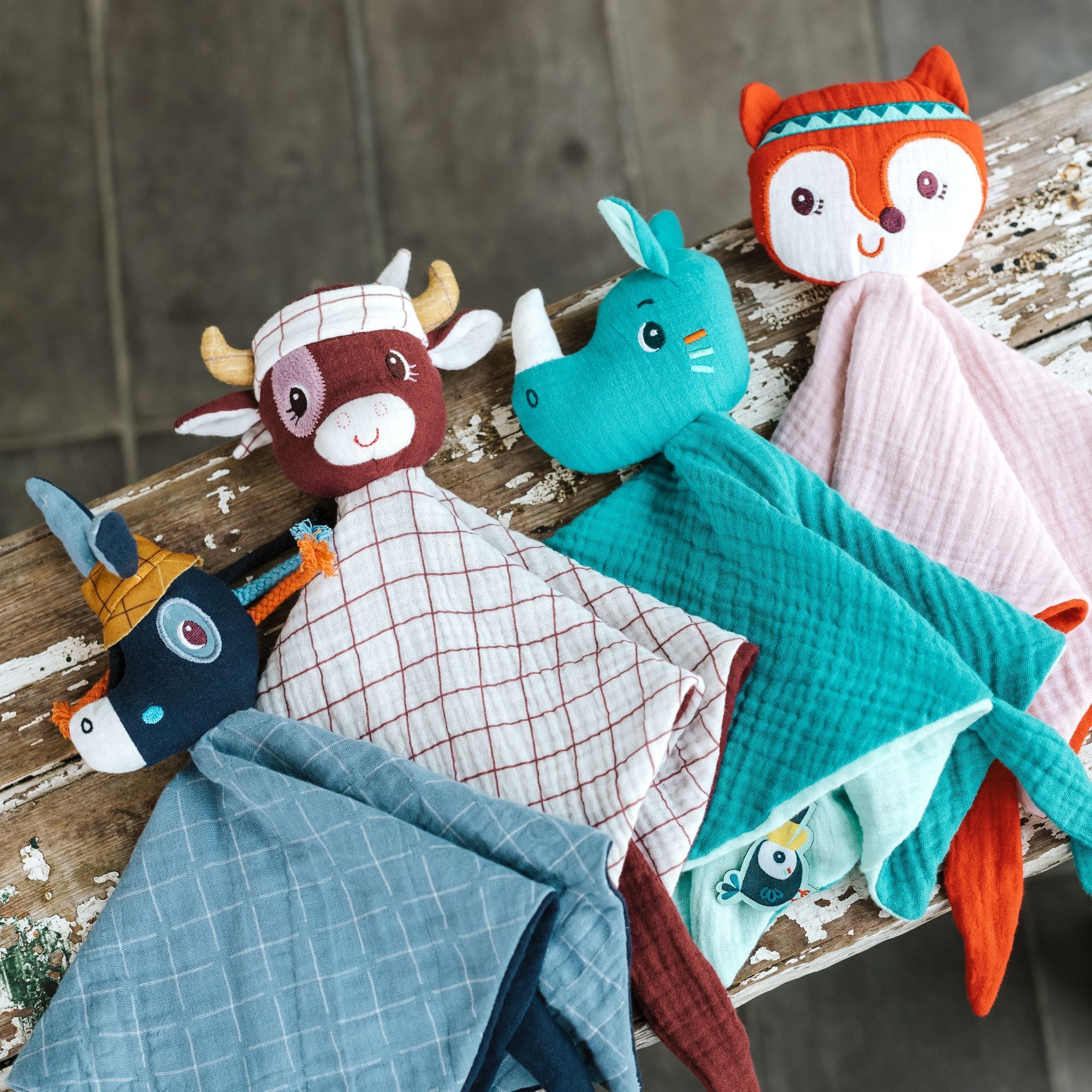 Doudou Marius eco-friendly en coton organique et polyester recyclé