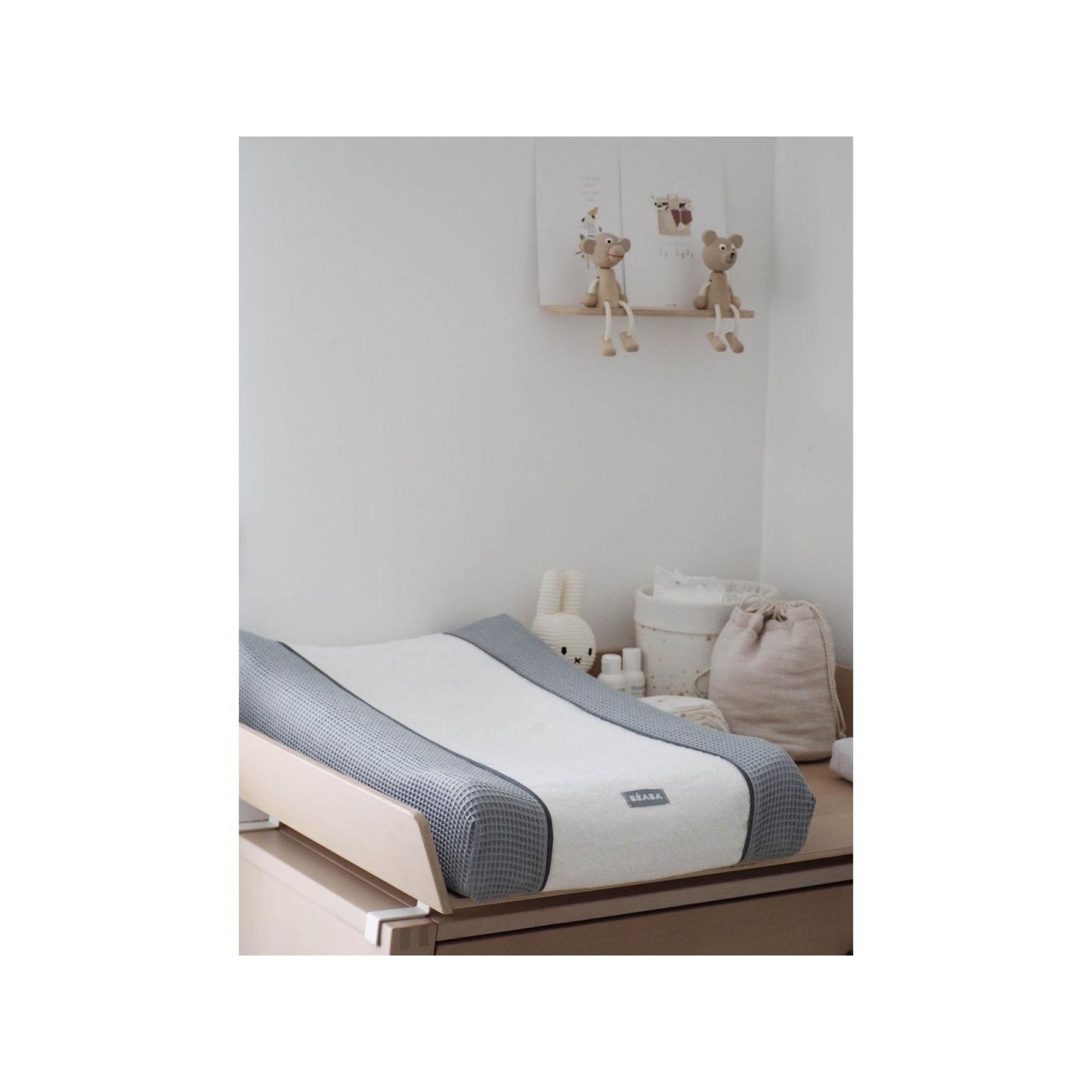 BÉABA, Matelas à Langer Sofalange, Made in France, Concept Breveté, Plan à  langer incliné, Limite les reflux, Housse pour Matelas à Langer Sofalange,  100% Coton Nid d'abeille, Eponge Moelleuse : : Bébé