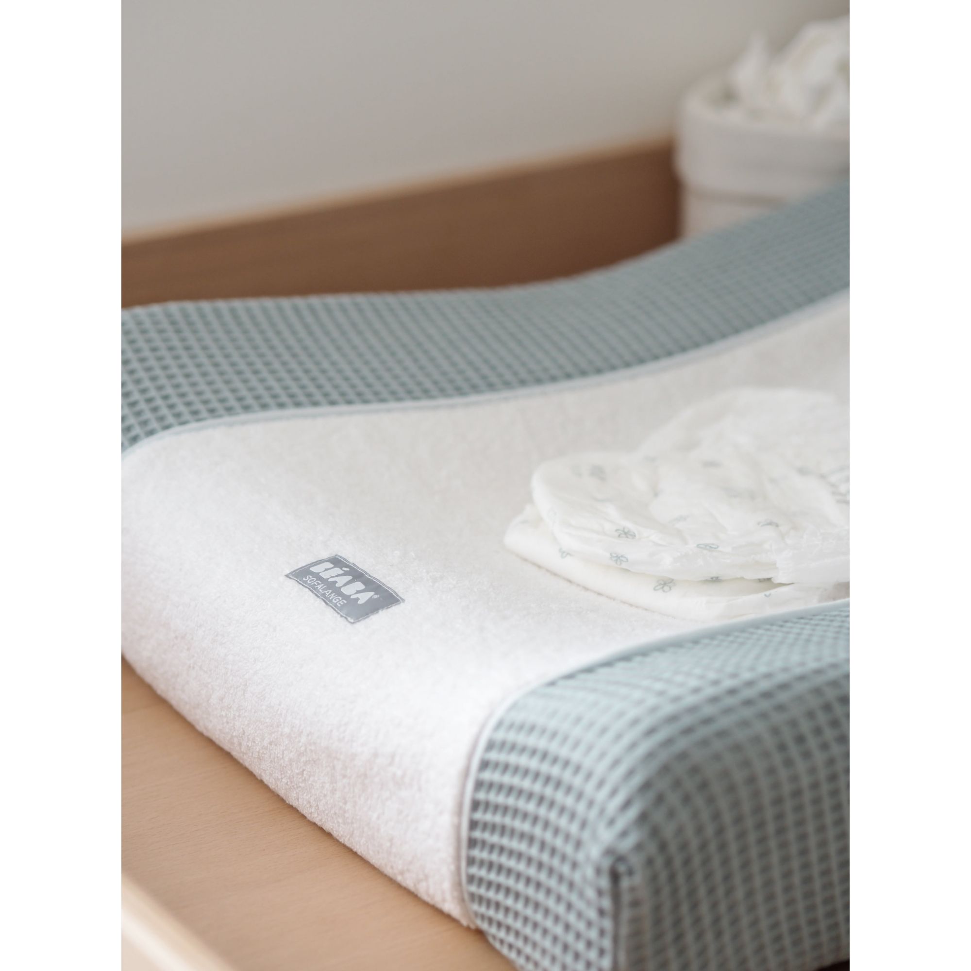 Housse pour matelas à langer Sofalange gris et blanc Beaba