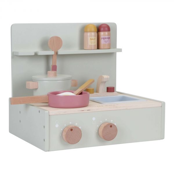 Petite cuisine enfant en bois