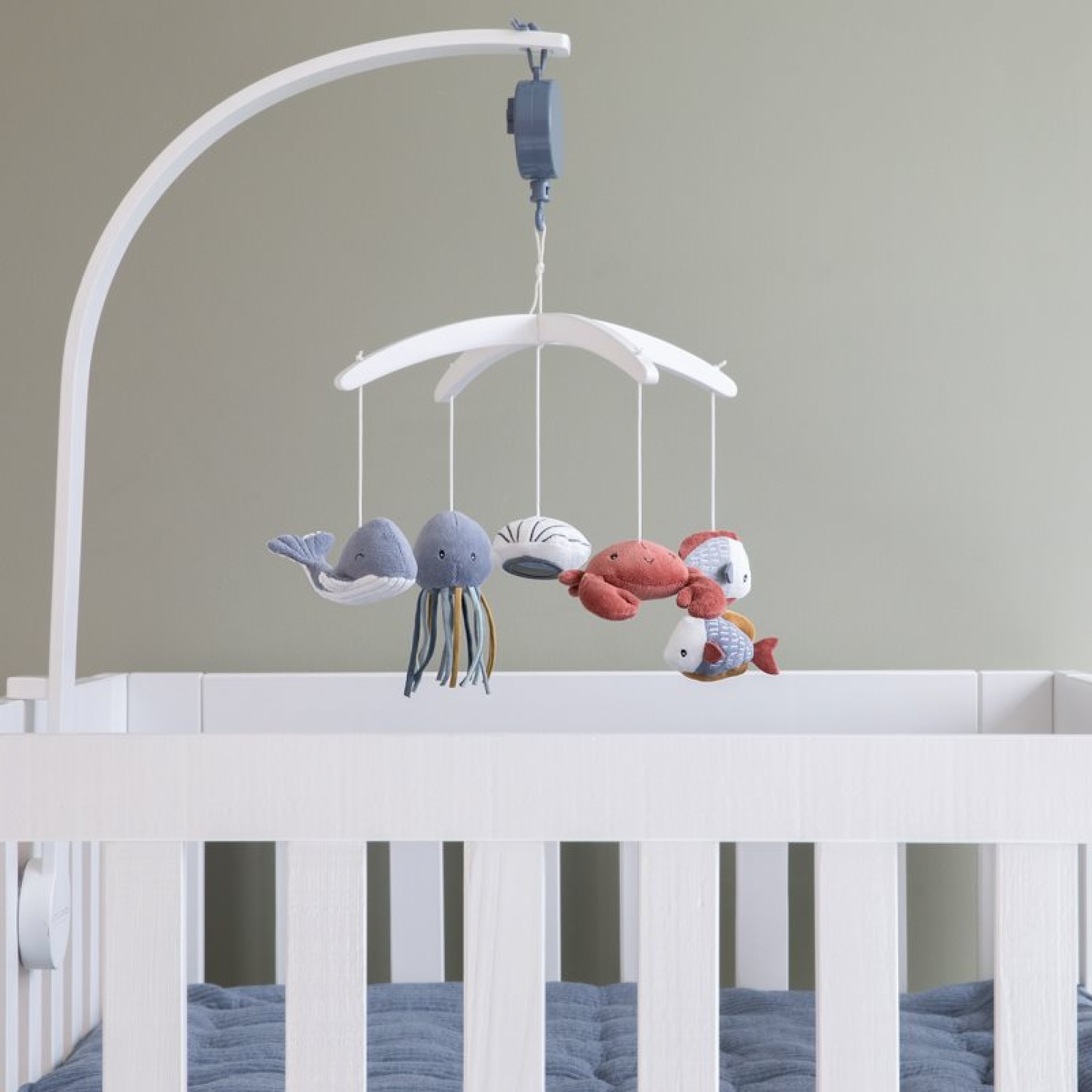 Little Dutch Mobile Musical En Bois Blanc Ocean Bleu Made In Bebe Little Dutch Mobile Musical En Bois Blanc Ocean Bleu Made In Bebe