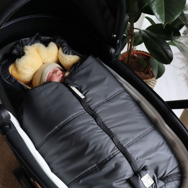 Chancelière pour siège-auto bébé en peau d'agneau NAADJA - Anthracite