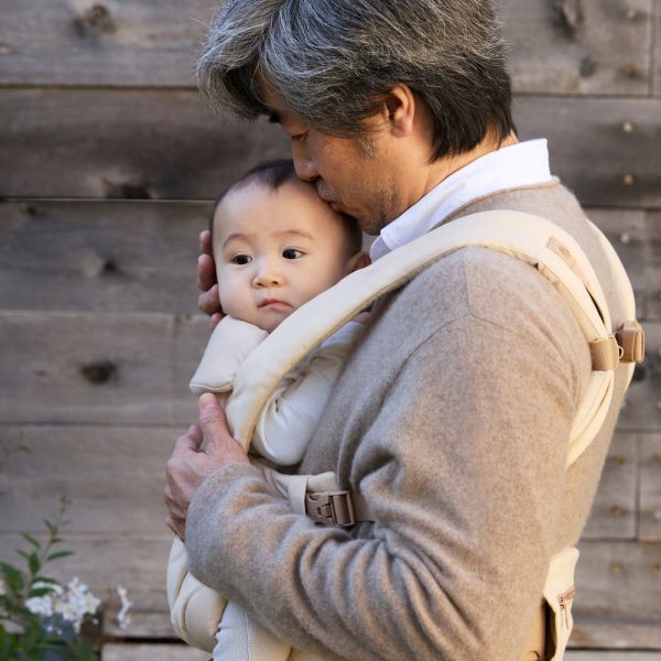 Porte bébé Omni Deluxe Natural beige