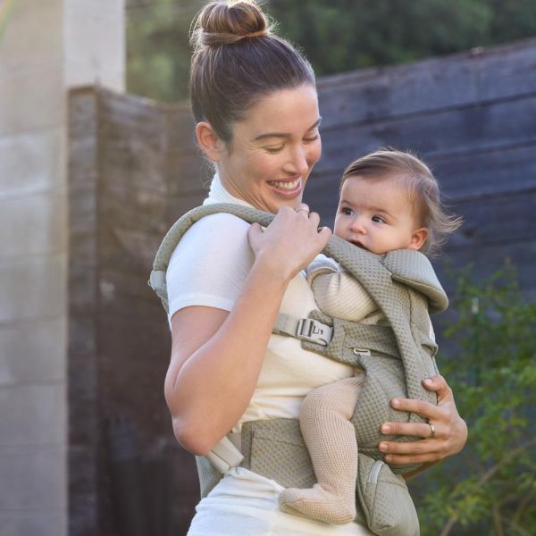Porte bébé Omni Deluxe Soft olive