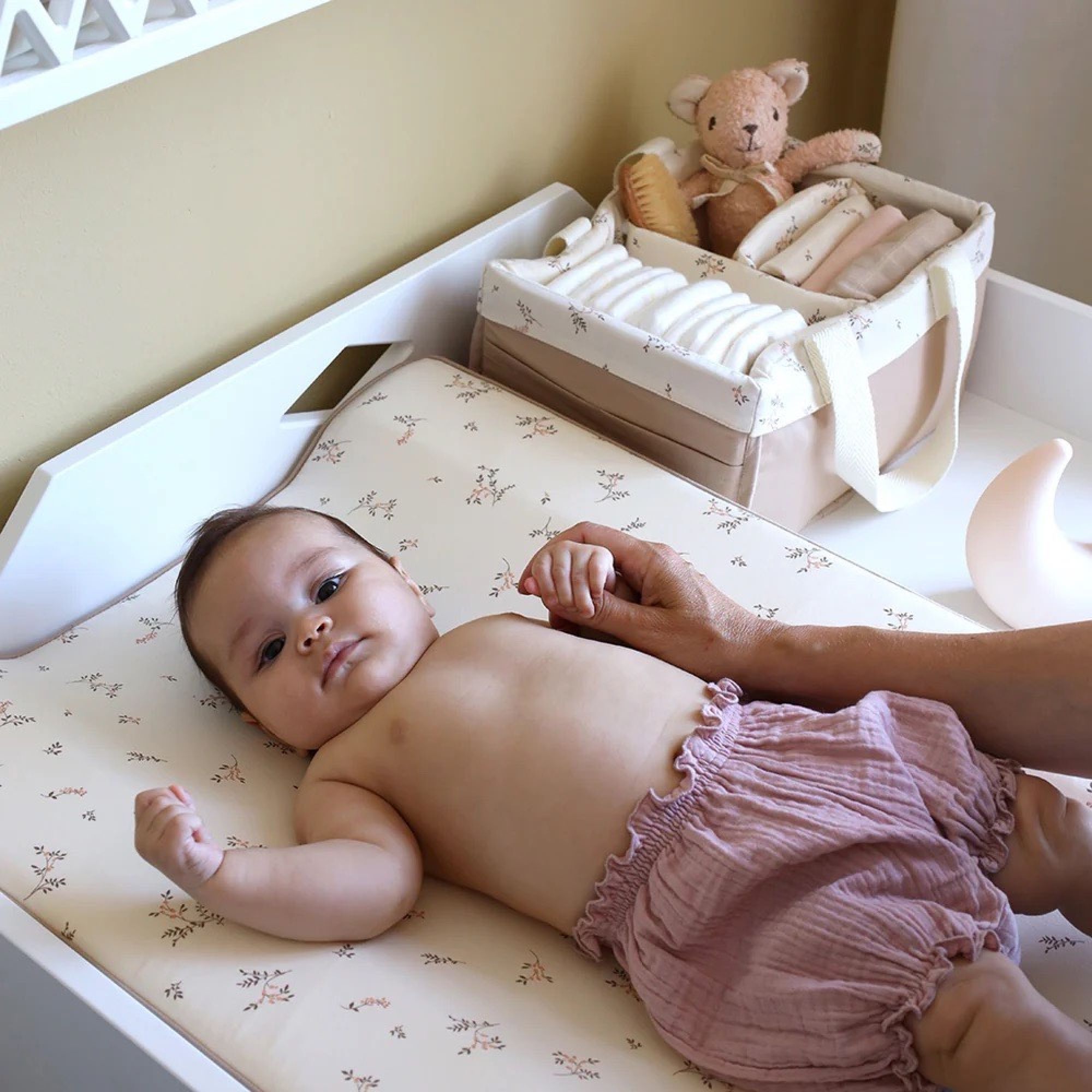 Organisateur Suspendu Pour Couches Bébé - Sac De Rangement En Coton Blanc à Accrocher Au Lit Ou Table à Langer