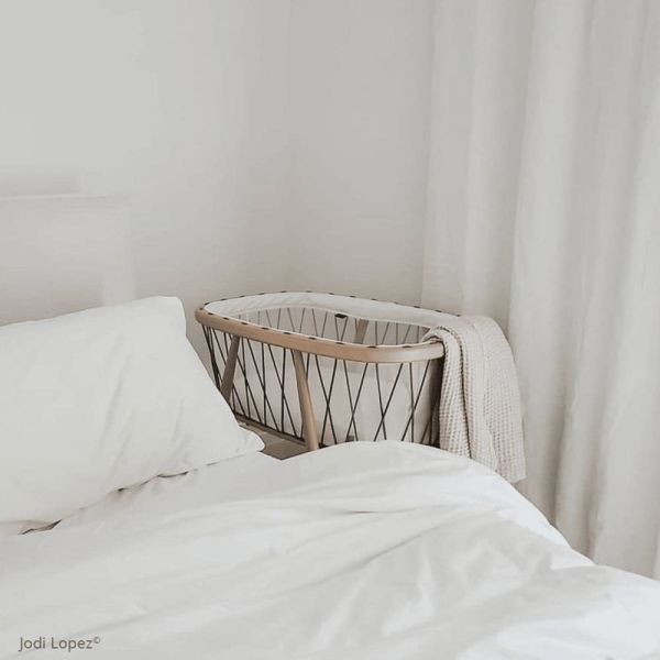 Pack berceau Kumi Hazelnut et matelas coco naturel + alèse et drap housse blanc