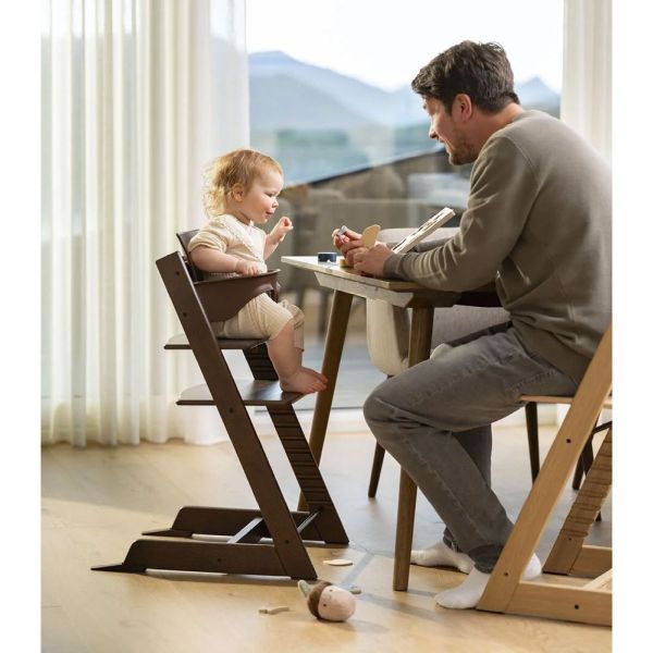 Pack Chaise haute Tripp Trapp chêne Warm brown et son Baby Set